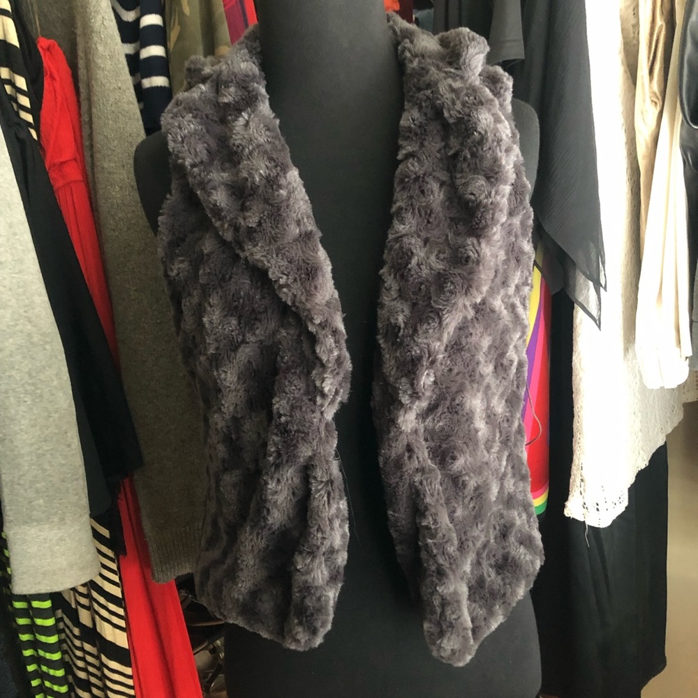Grey Fur Vest!